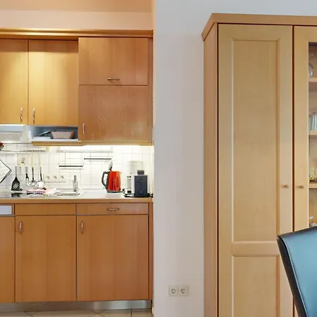 Daire Fewo Direkt Am Strand, Mit Balkon Mit Meerblick, Villa Strandburg, Binz