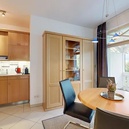 Fewo Direkt Am Strand, Mit Balkon Mit Meerblick, Villa Strandburg, Binz * Binz