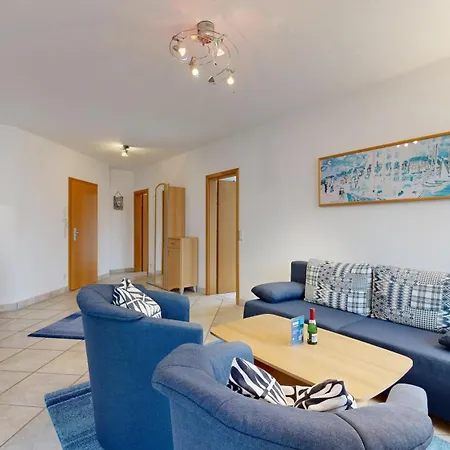 Fewo Direkt Am Strand, Mit Balkon Mit Meerblick, Villa Strandburg, Binz Daire