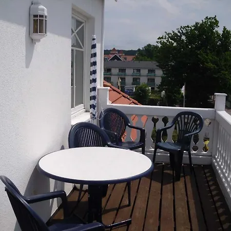 Daire Fewo Direkt Am Strand, Mit Balkon Mit Meerblick, Villa Strandburg, Binz Binz