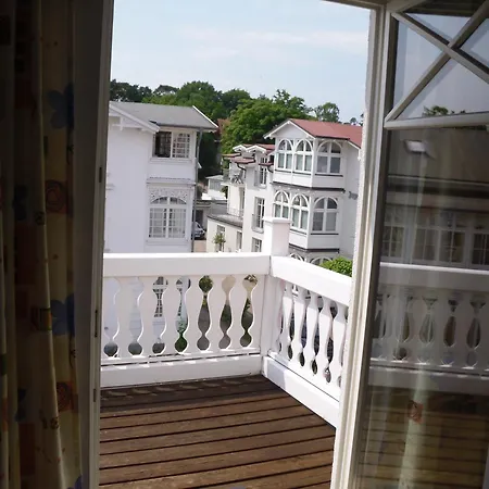 Fewo Direkt Am Strand, Mit Balkon Mit Meerblick, Villa Strandburg, Binz Daire