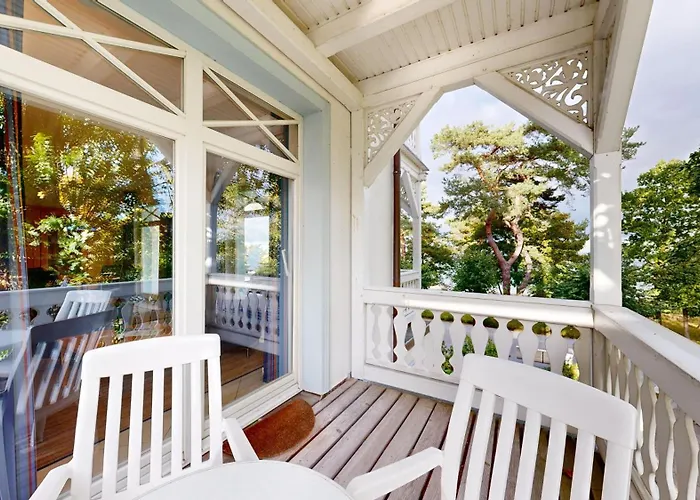 Direkt Am Strand, Mit Balkon Mit Meerblick, Strandburg, בינץ